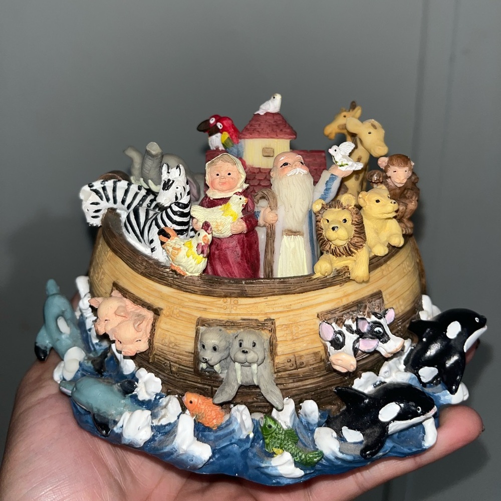 Noah's Ark cartoon style music box.